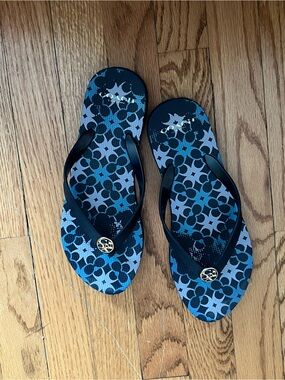Coach Blue Patterned Women's Flip Flops with Gold Logo